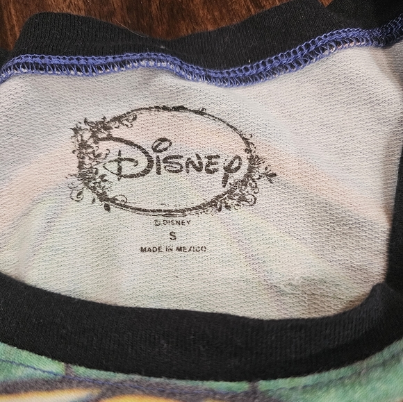 Disney Beauty and the Beast Crewneck - Picture 3 of 4